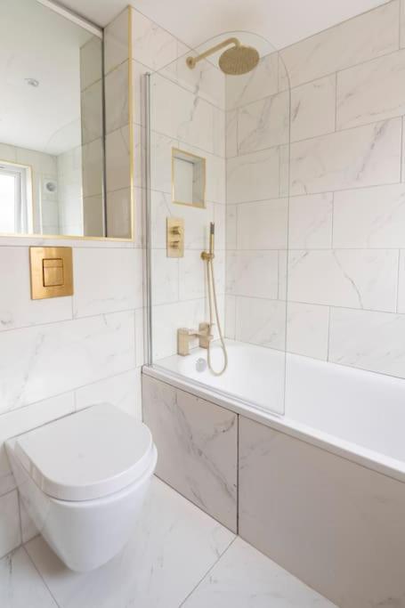 Riverside Serviced Apartments Лондон Екстериор снимка