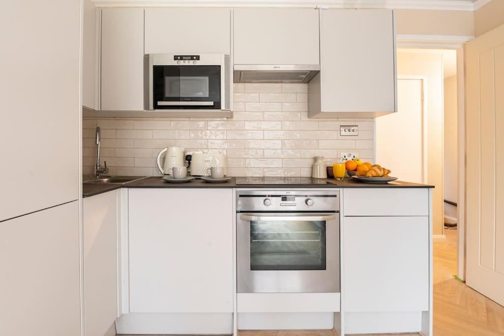 Riverside Serviced Apartments Лондон Екстериор снимка