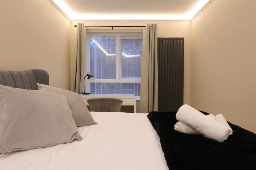 Riverside Serviced Apartments Лондон Екстериор снимка