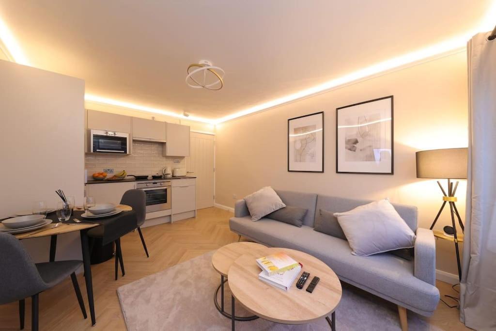 Riverside Serviced Apartments Лондон Екстериор снимка